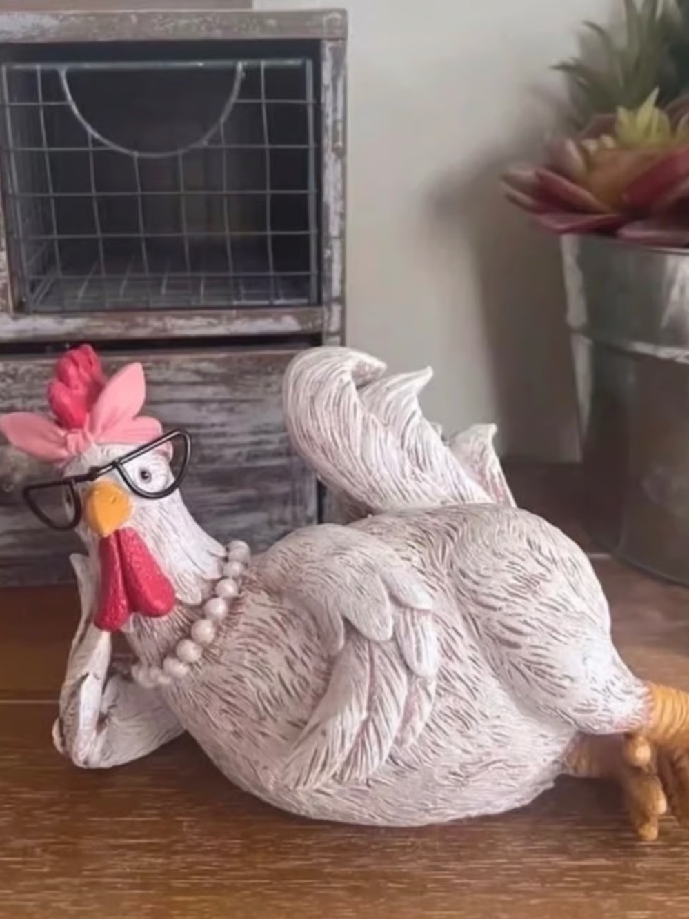 New Decorative Farmhouse Hen With Glasses & Pearls